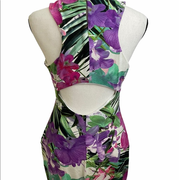 Tina Turk floral keyhole back lacy slip on dress size 2 - Picture 6 of 13